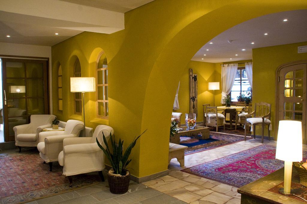 Hotel La Villa Exterior foto